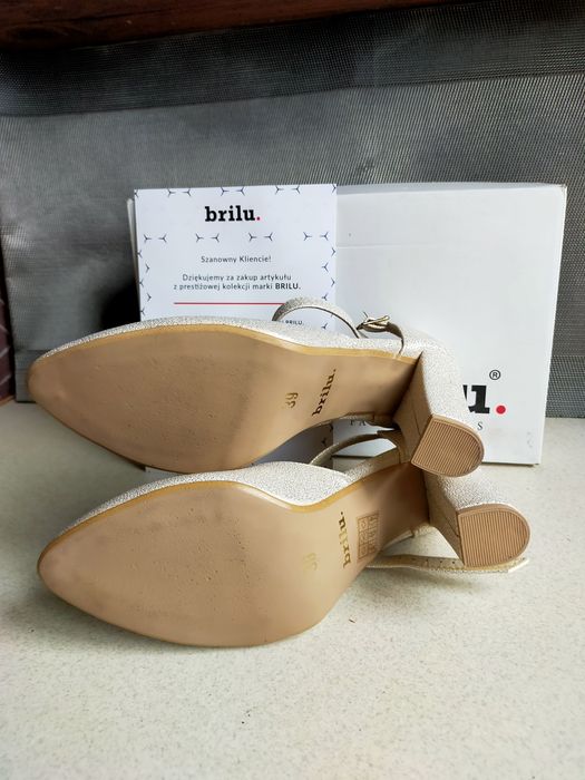 Czółenka,buty ślubne Brilu brokatowe złote 39 jak nowe