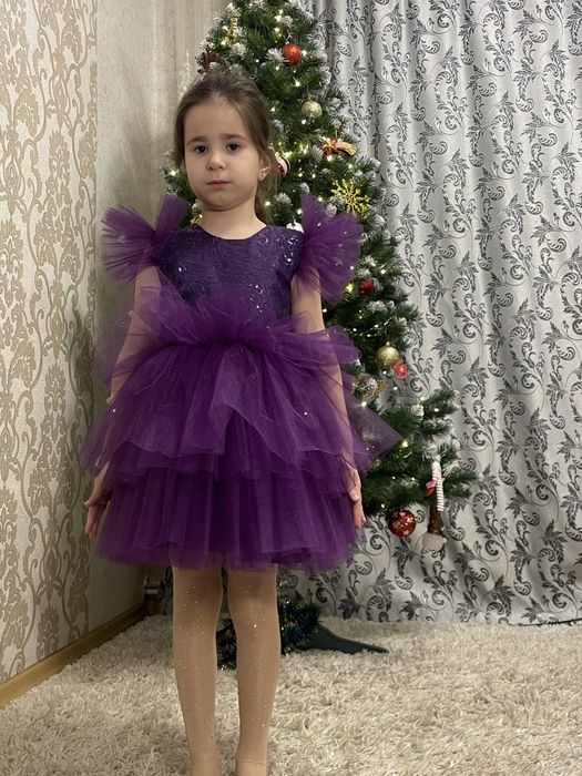 дитячі нарядні плаття ,сукні Сніжинки,Бджілки та інші  на  Сніжинки