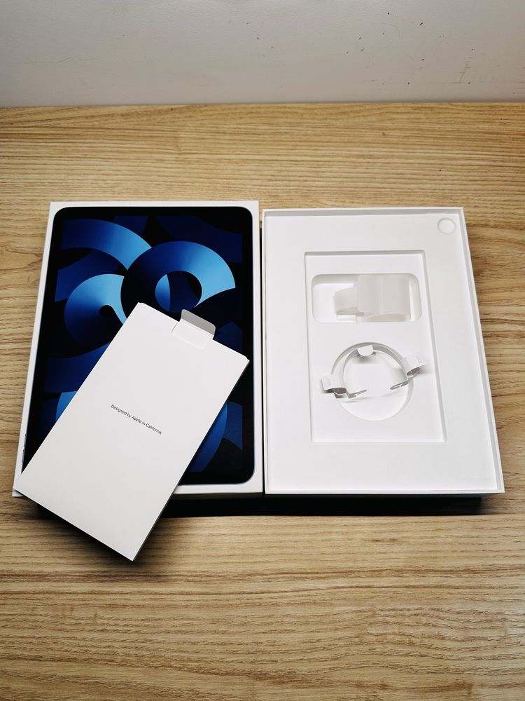 Apple iPad Air 5 gen. 256GB + Apple Pencil + Apple Smart Folio