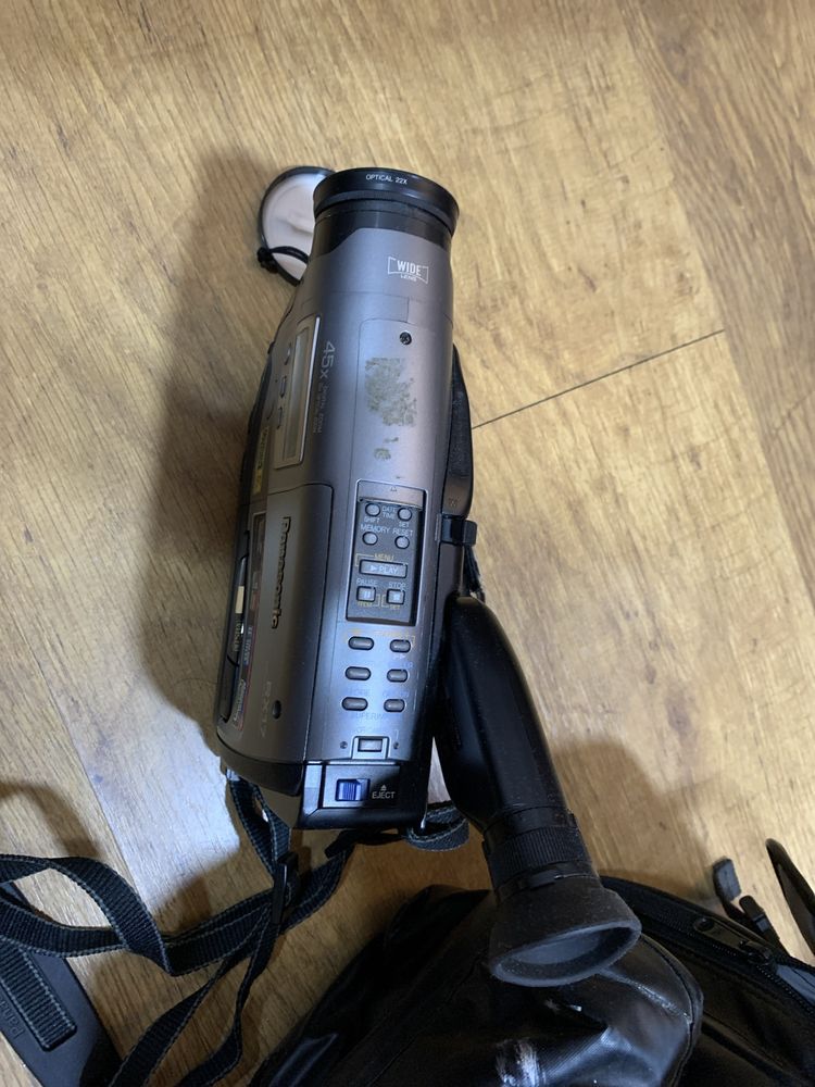 Camara filmar panasonic adquirida no ano 2000 funciona perfecta
