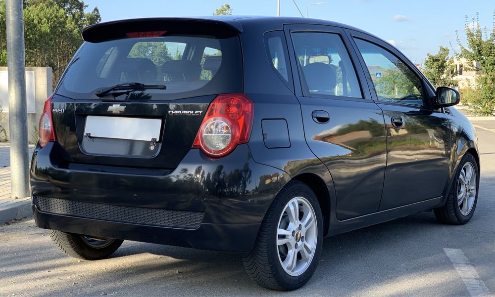Chevrolet Aveo 1.4 cc 100 cv// AC// Sens Est Trás.// motor corrente