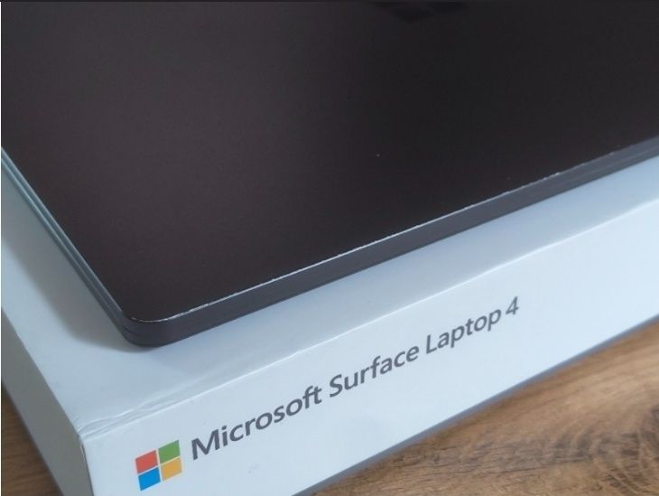 Microsoft surface 4  15" 2tb dysk!!!