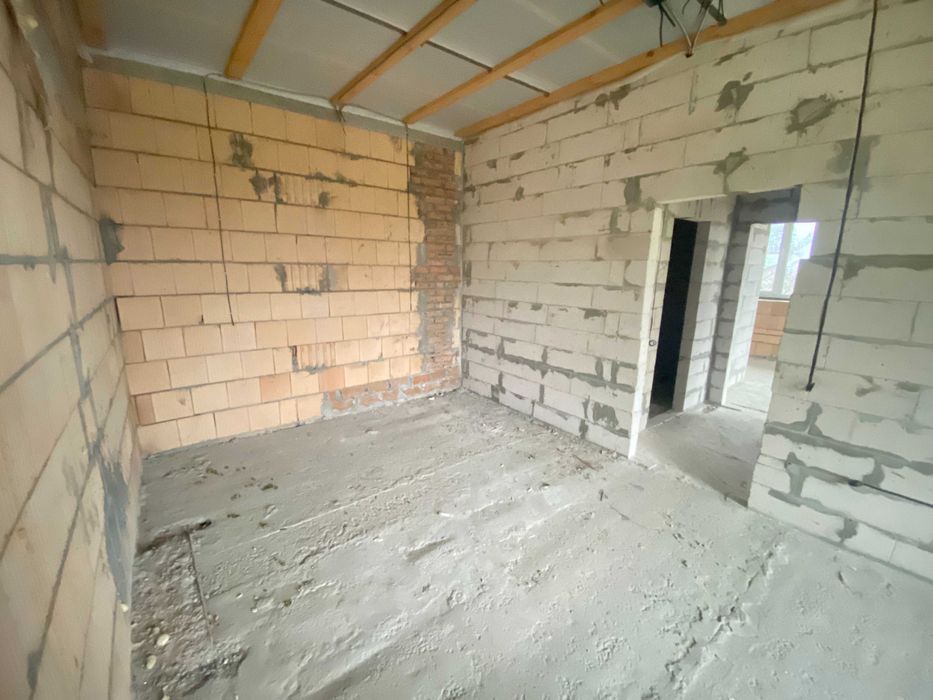 Таунхаус з найбільшою ділянкою в центрі міста, військовим знижка