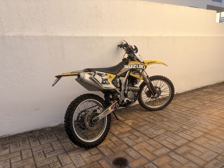 Suzuki RMZ 250 Matriculada