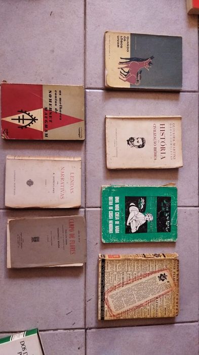 Lote de livros antigos
