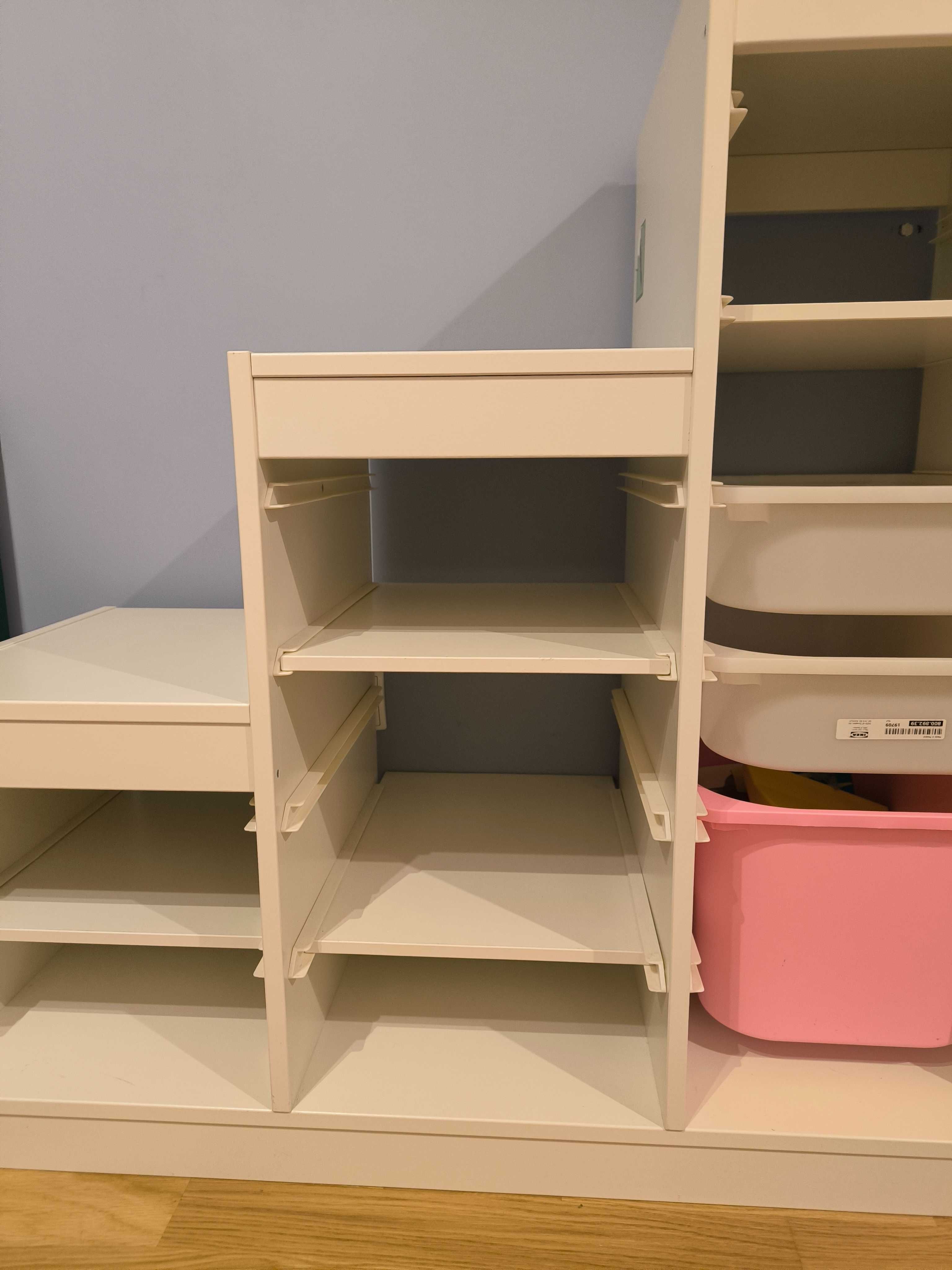 Regał z pojemnikami/półkami Ikea