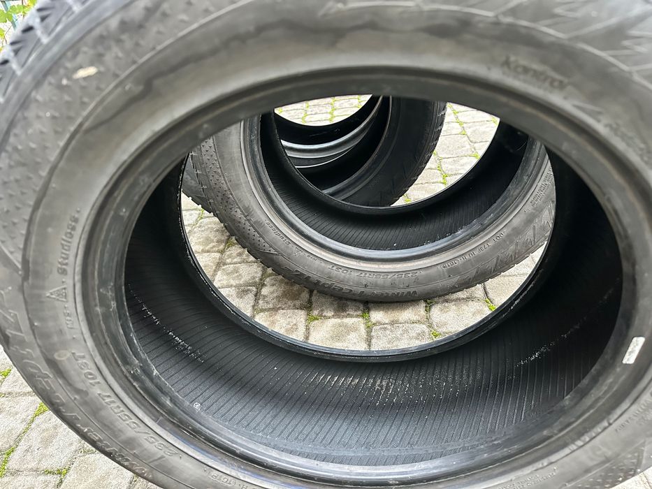 Продам зимові шини Hankook 235/55R17