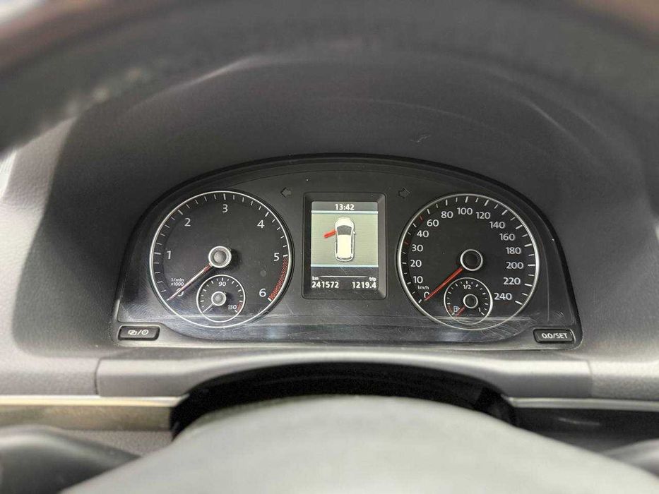 Volkswagen Touran 2012