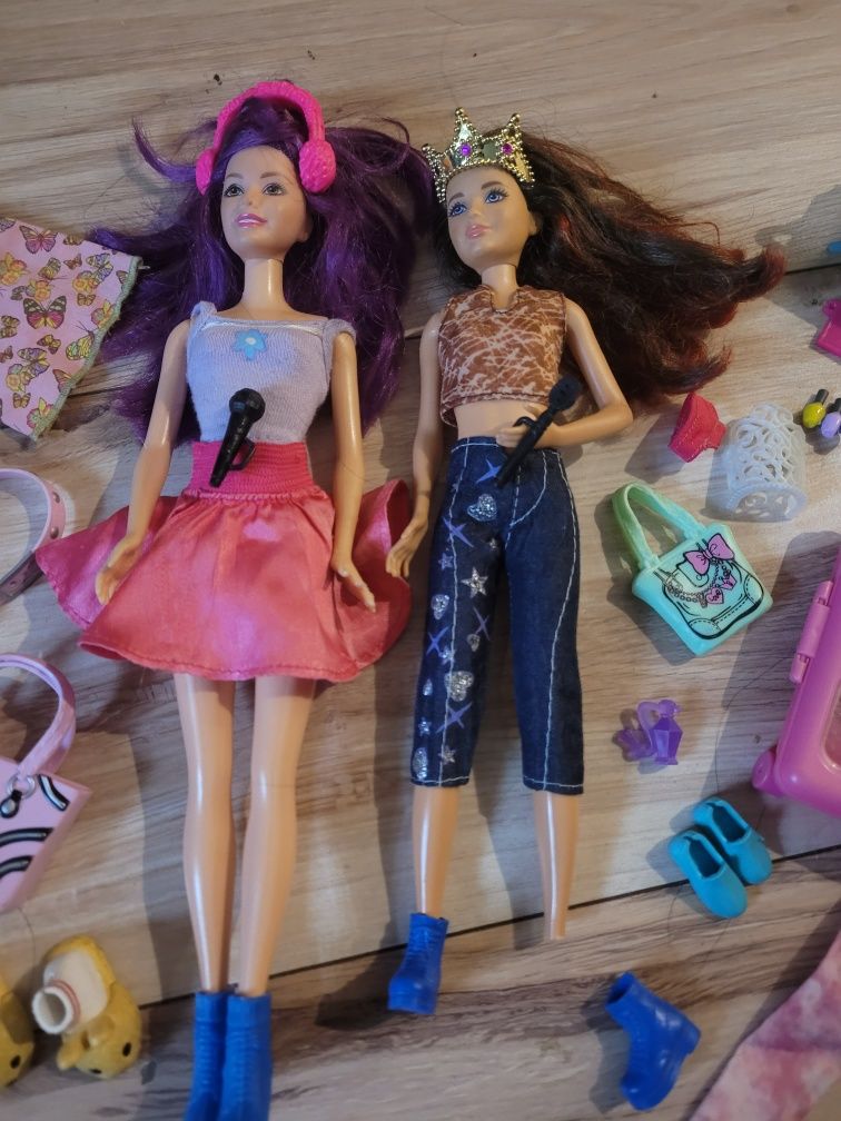 Lalka barbie i siostra