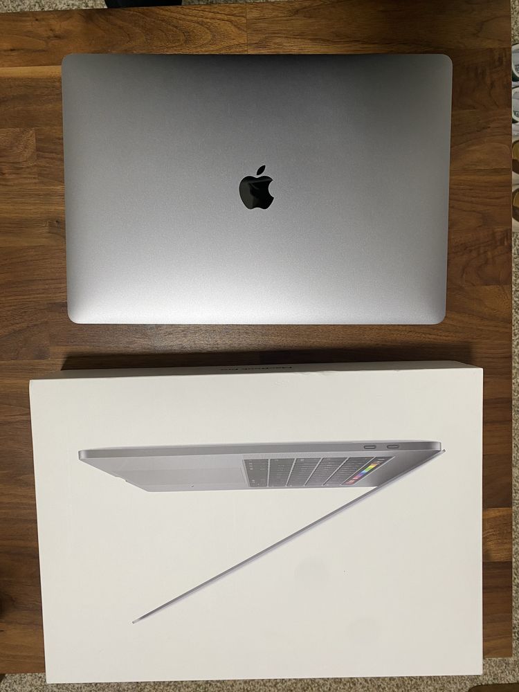 Apple Macbook Pro 15” 2018