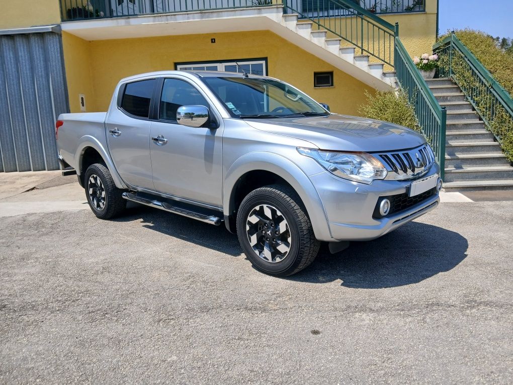Mitsubishi strakar