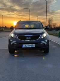 Kia sportage xl.