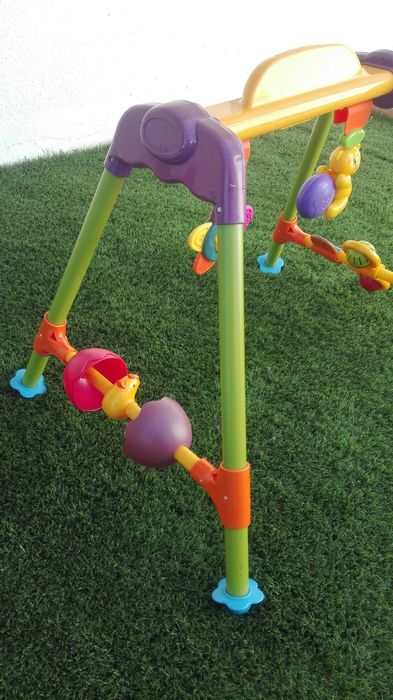 Brinquedo para bebé Chico