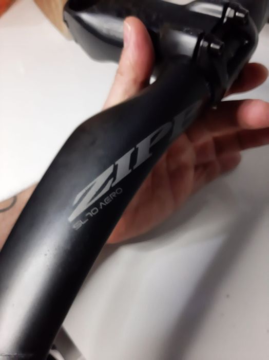 Guiador carbono marca Zippy sl aero