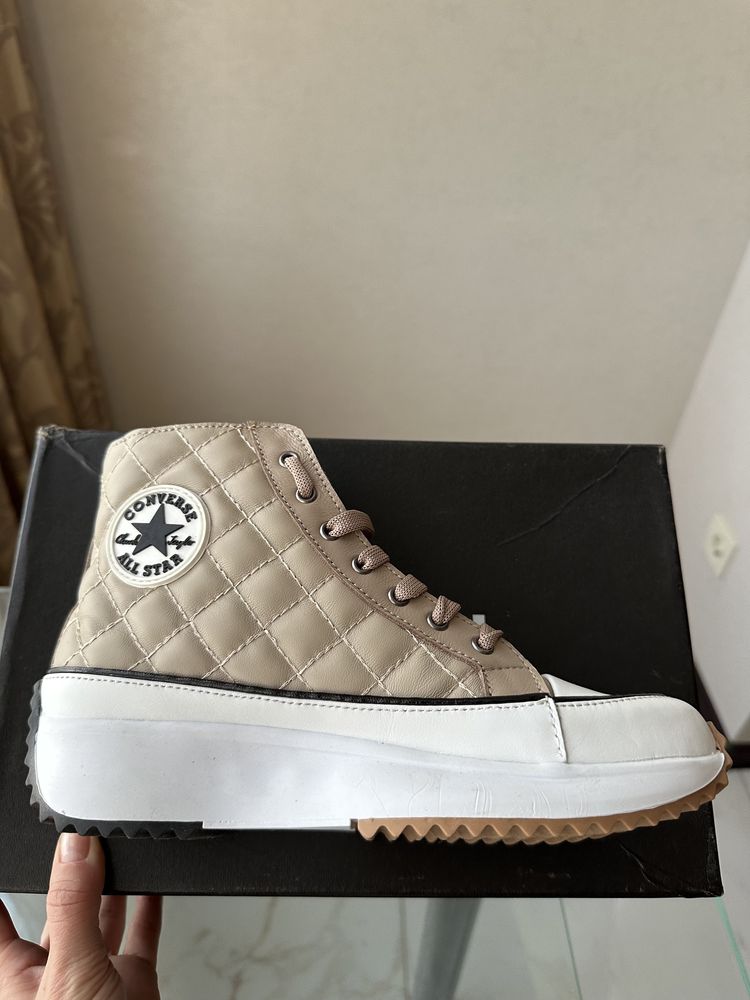 Продам Convers женские ботинки кожа