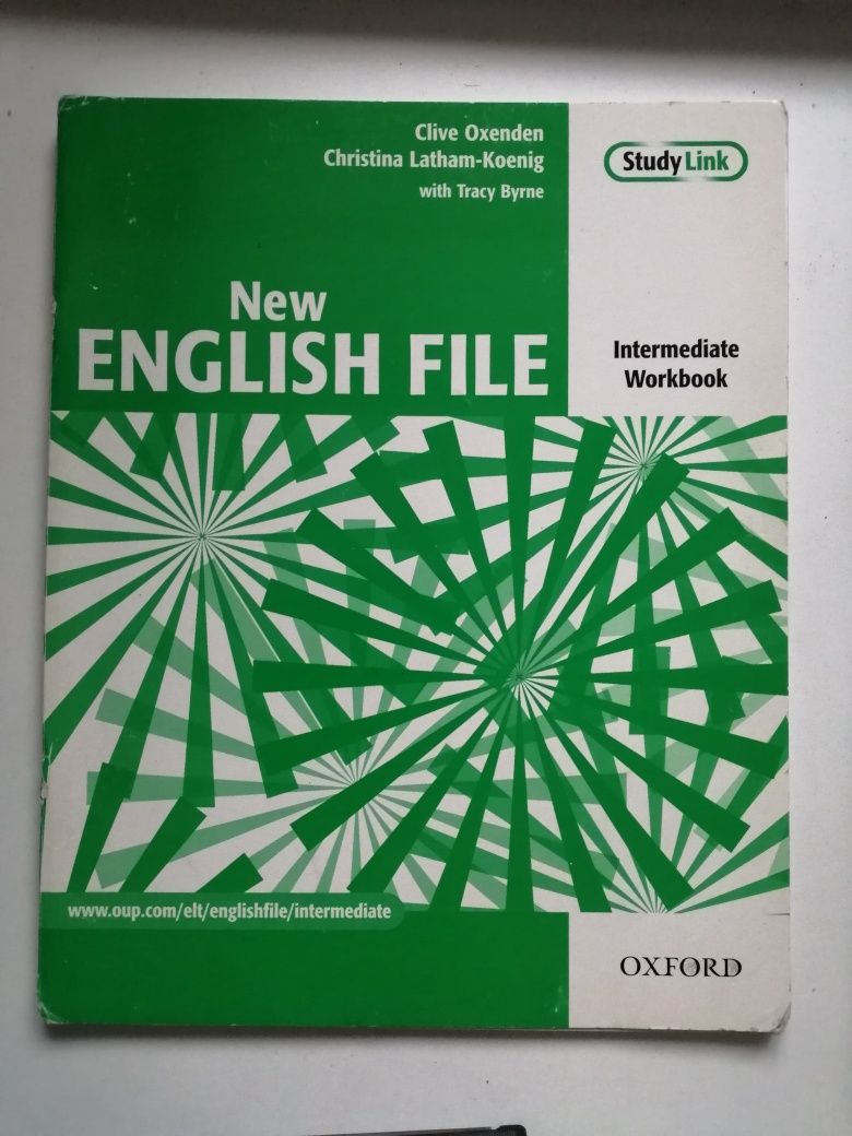 New English File Intermediate student's book, workbook, cd