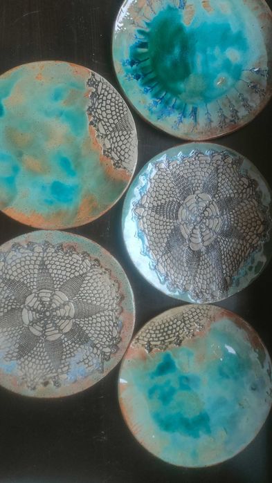 Talerze z ceramiki. Ręcznie robione.