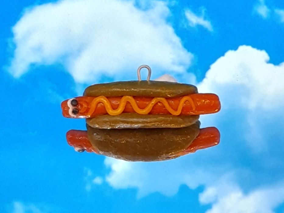 Zawieszka naszyjnik hot dog z modeliny handmade aesthetic