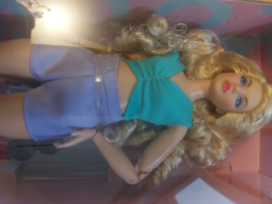 Lalka Barbie Signature Looks™ 16 (HJW83) OKAZJA 177zł.