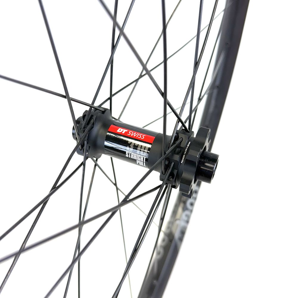 Kola DT Swiss 29 M1900 SP 370 IS BOOST Ratchet LN 18T NOWE