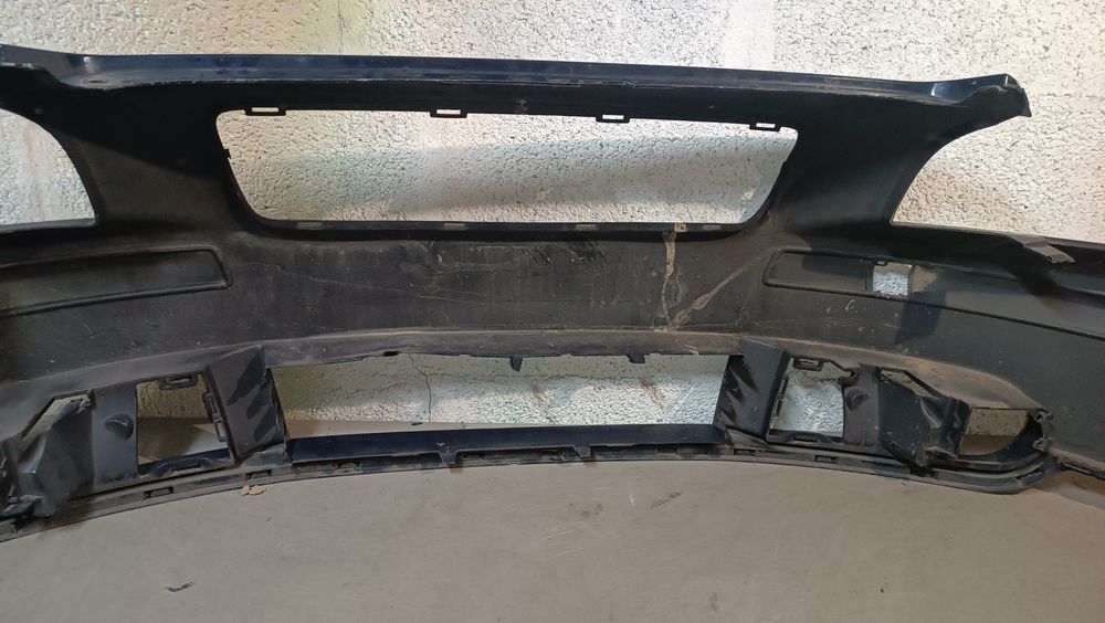 Vendo parachoque de frente Volvo V50 ano 2004/07