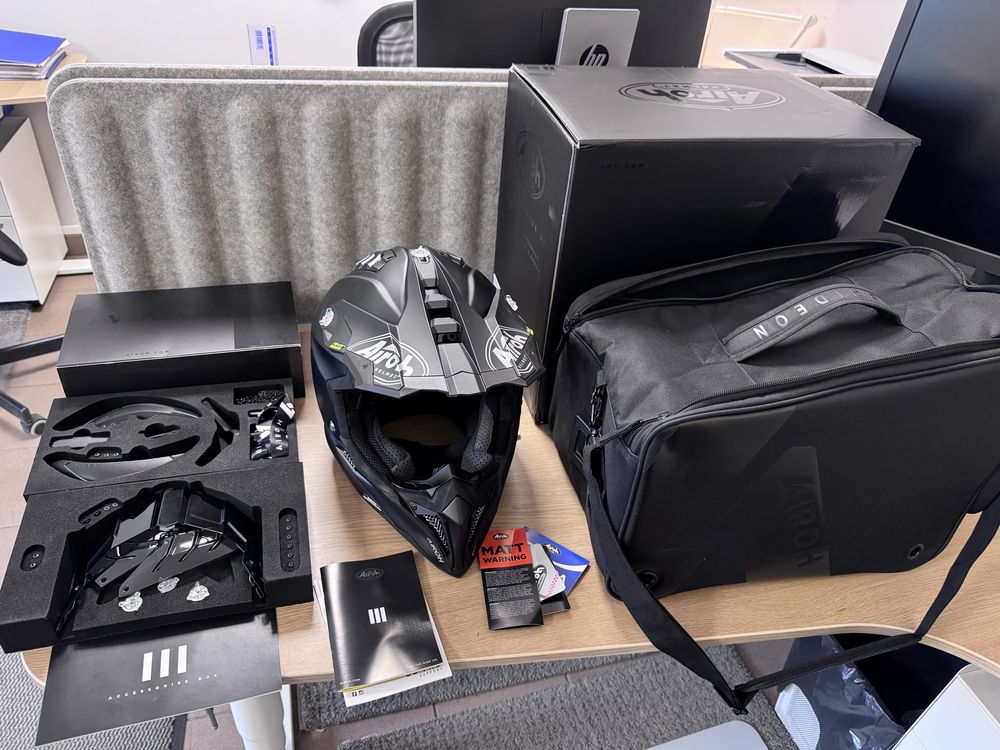 Kask Airoh Aviator 3 XL nowy