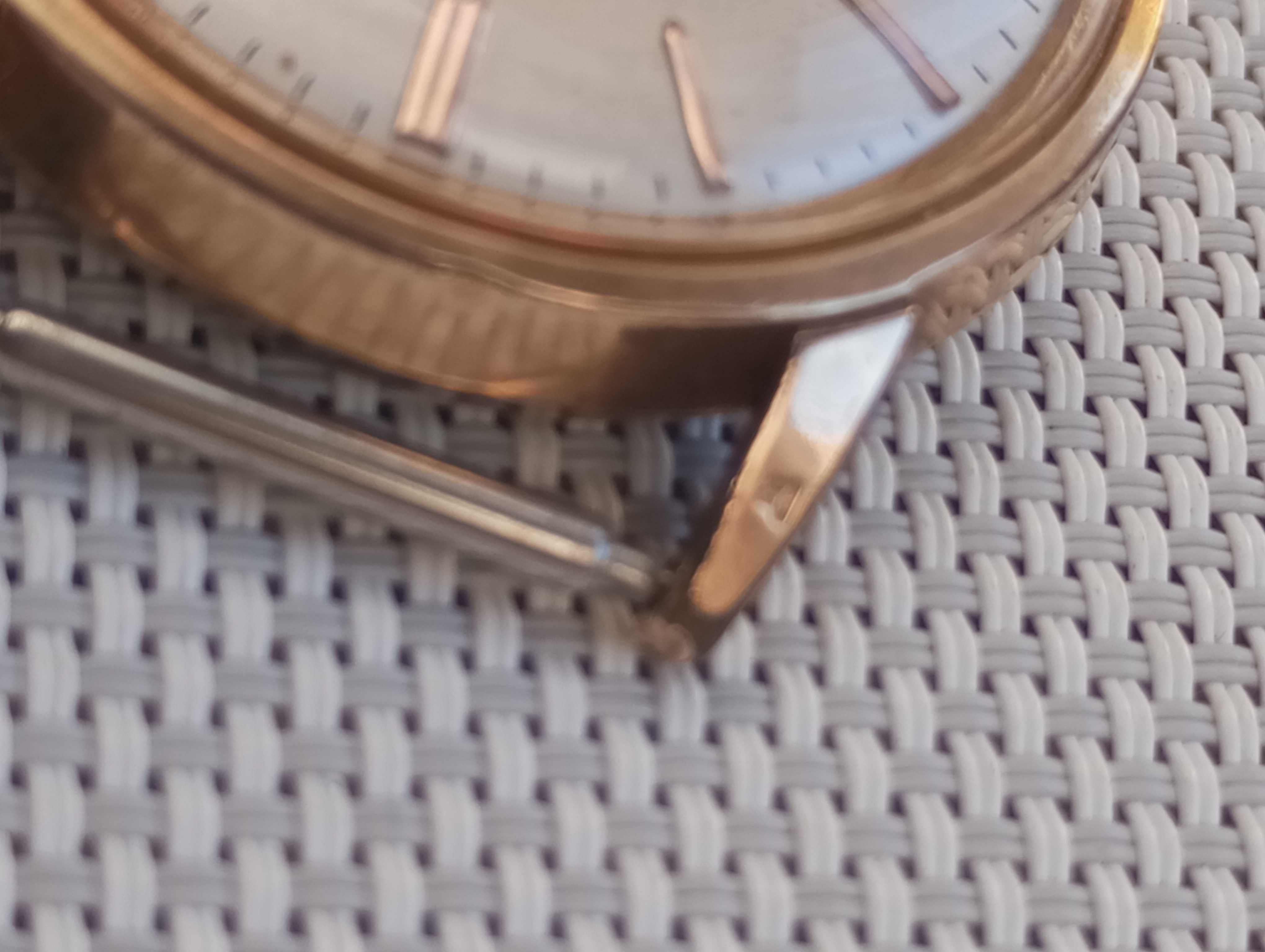 Omega 601   17 Jewels Gold Plated 40 microns