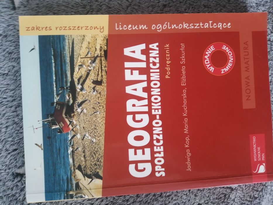 Nowy podręcznik geografia społeczno- ekonomiczna