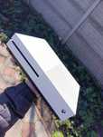 Xbox one S 1000 GB