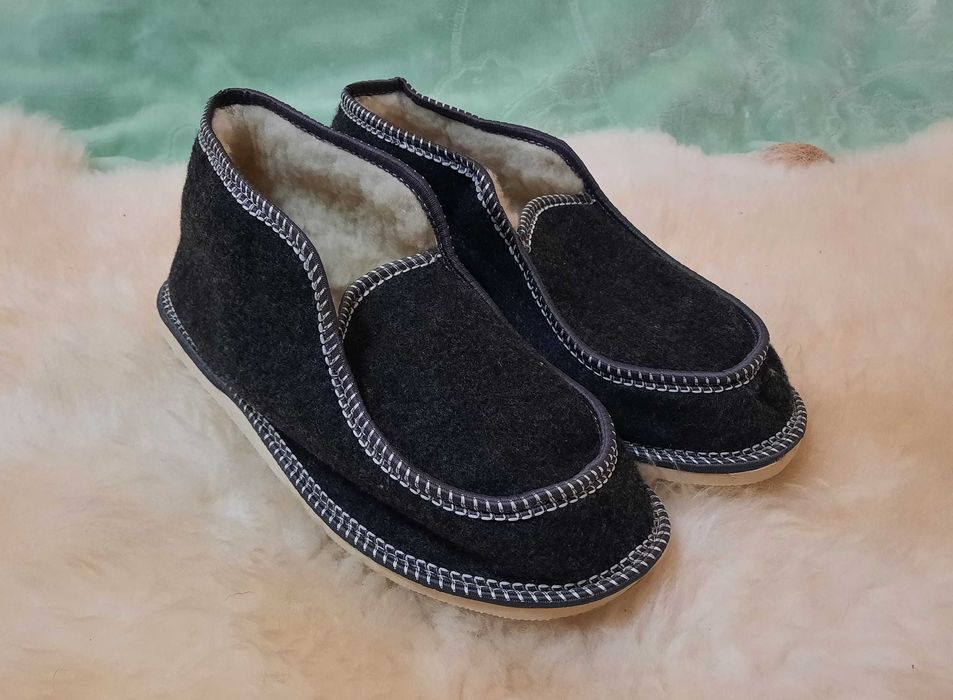Чоловічі кімнатні чуні-калоші з овчиною (із задником), тапочки-чуні