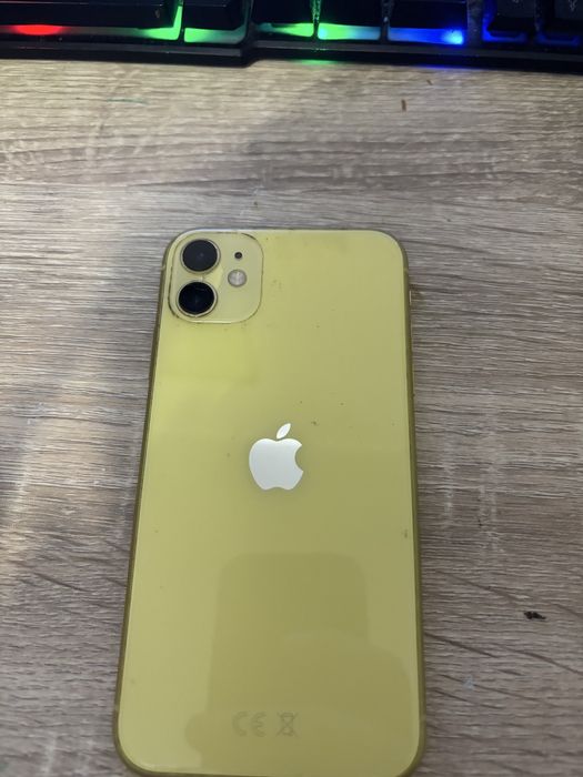Sprzedam iphone 11 64gb