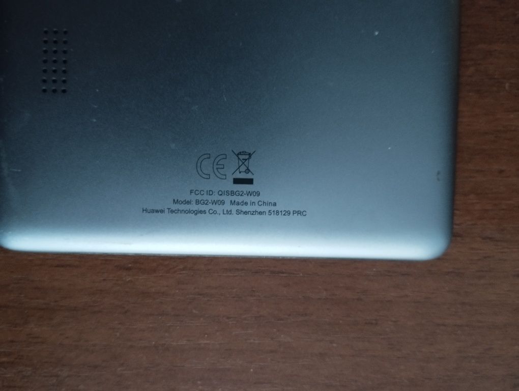 Планшет HUAWEI model BG2-W09