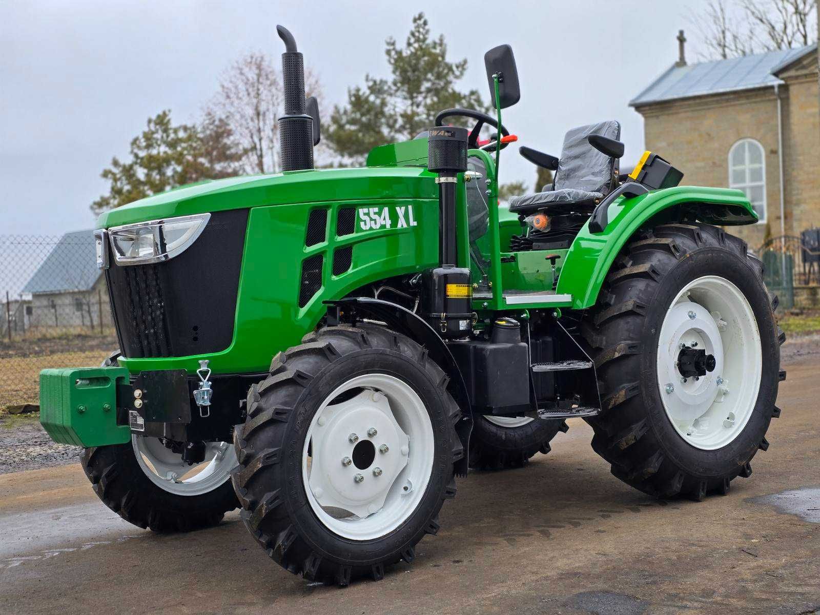 Оновлений мінітрактор John Deere 554XL,  50 к.с, 4х4, вага 2100 кг