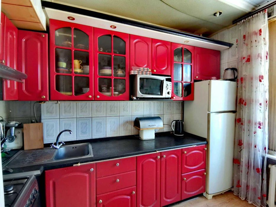 Продам 3к/кв з автономним опаленням вул.Незалежності/Титова