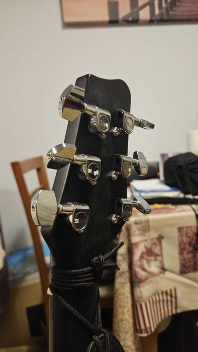 Guitarra Acústica Stagg Preta (praticamente nova)