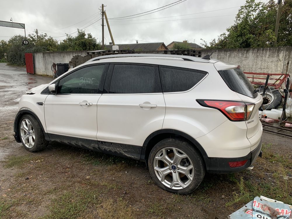 Разборка Ford Escape 2.0 розборка цвет UG эскейп ескейп шрот запчасти