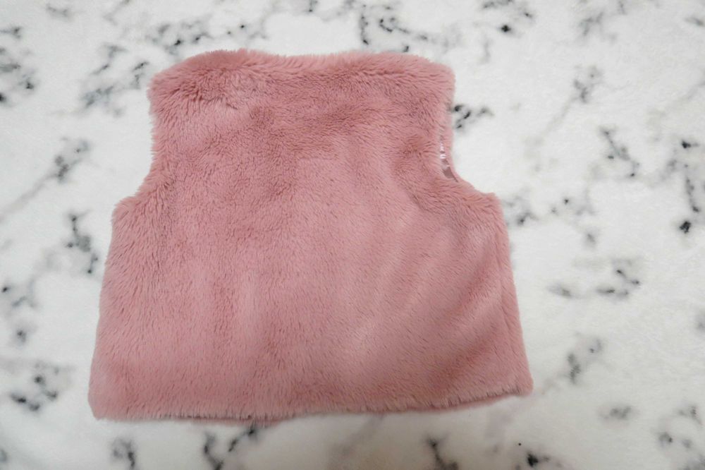 Дитяча хутряна камізелька жилет Primark (Ірландія) 98 см (2–3 роки)