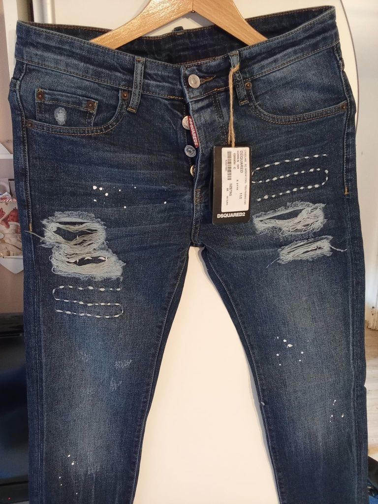 Piękne nowe jeansy męskie dsquared2