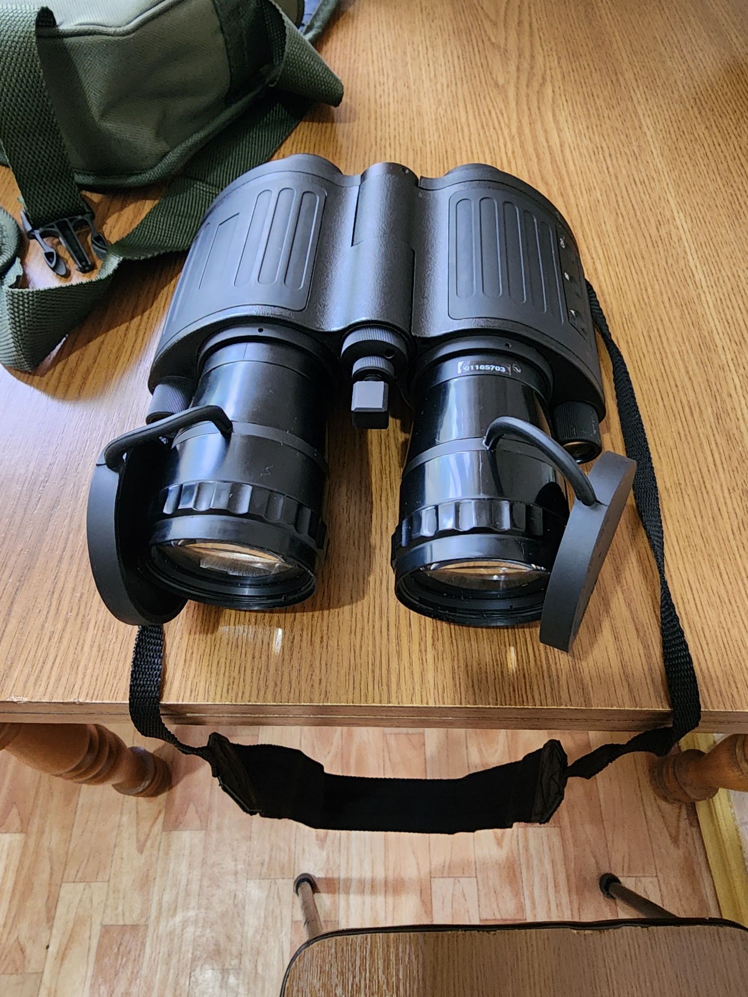 Бинокль  Night  Scout