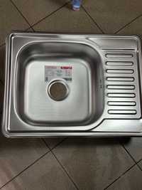 Врізна кухонна мийка з неіржавкої сталі Platinum 6550 Декор 0.8