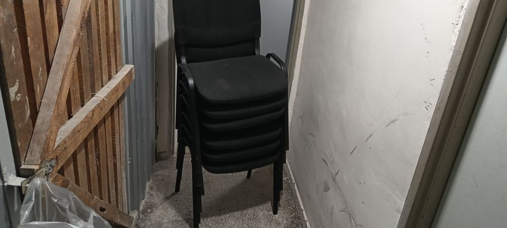 6 krzeseł konferencyjnych, tapicerowanych