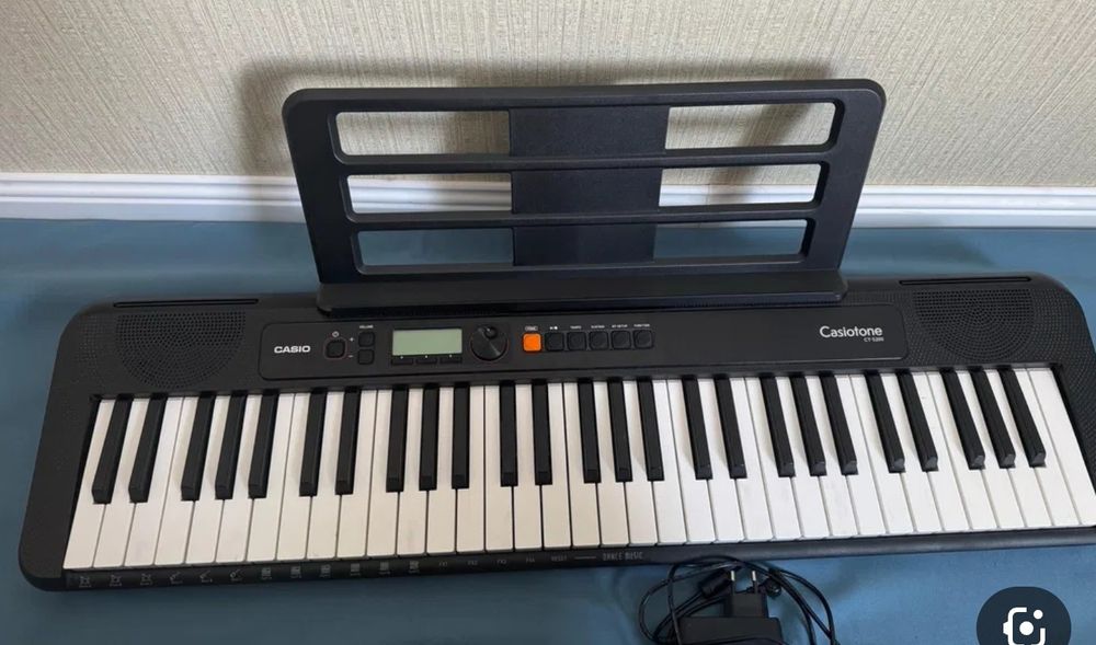 Синтезатор  Casio CT-S200 BK
