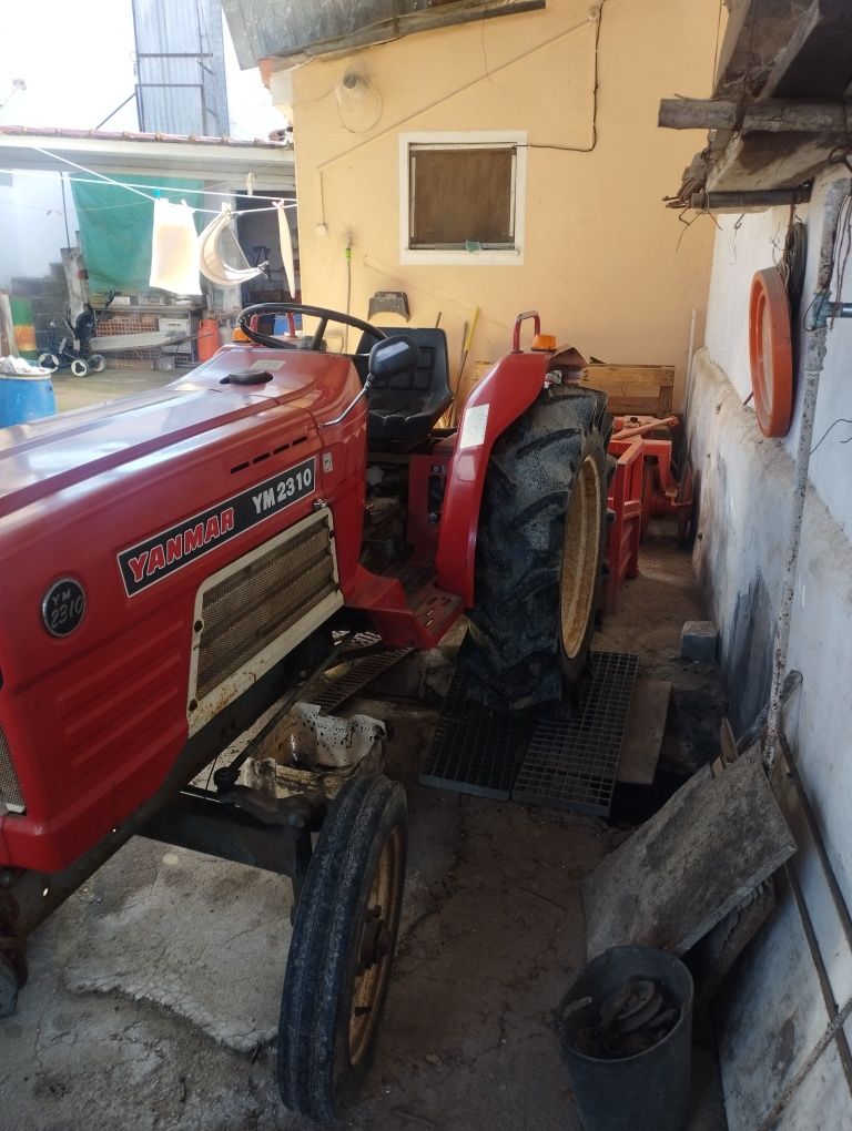 Trator Yanmar YM2310