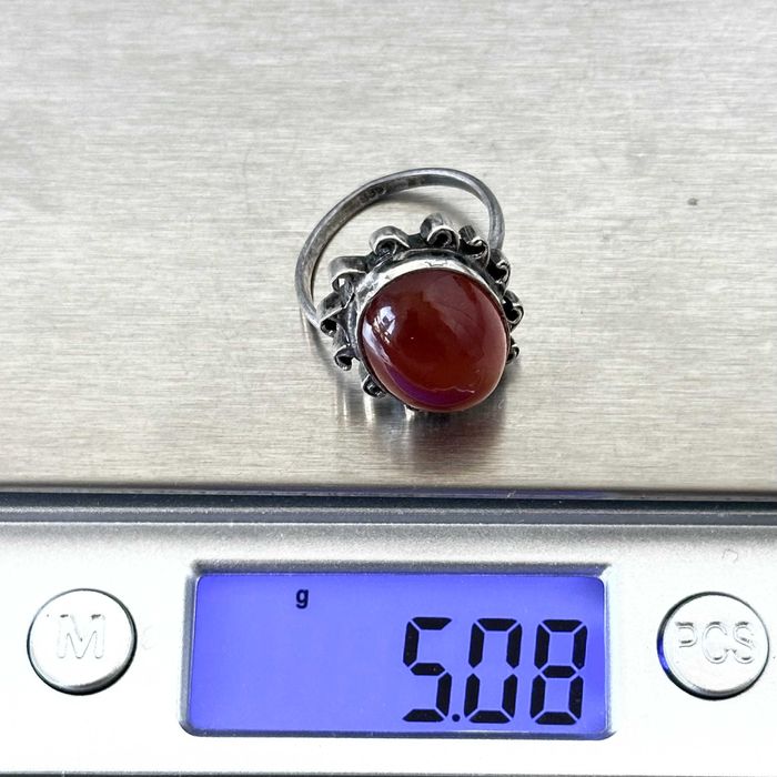 Srebrny pierścionek z Karneolem ok. 1910 roku, srebro próby 835