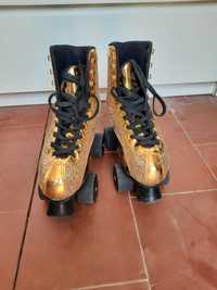 Patins Dourados CosmoParis (Como Novos)