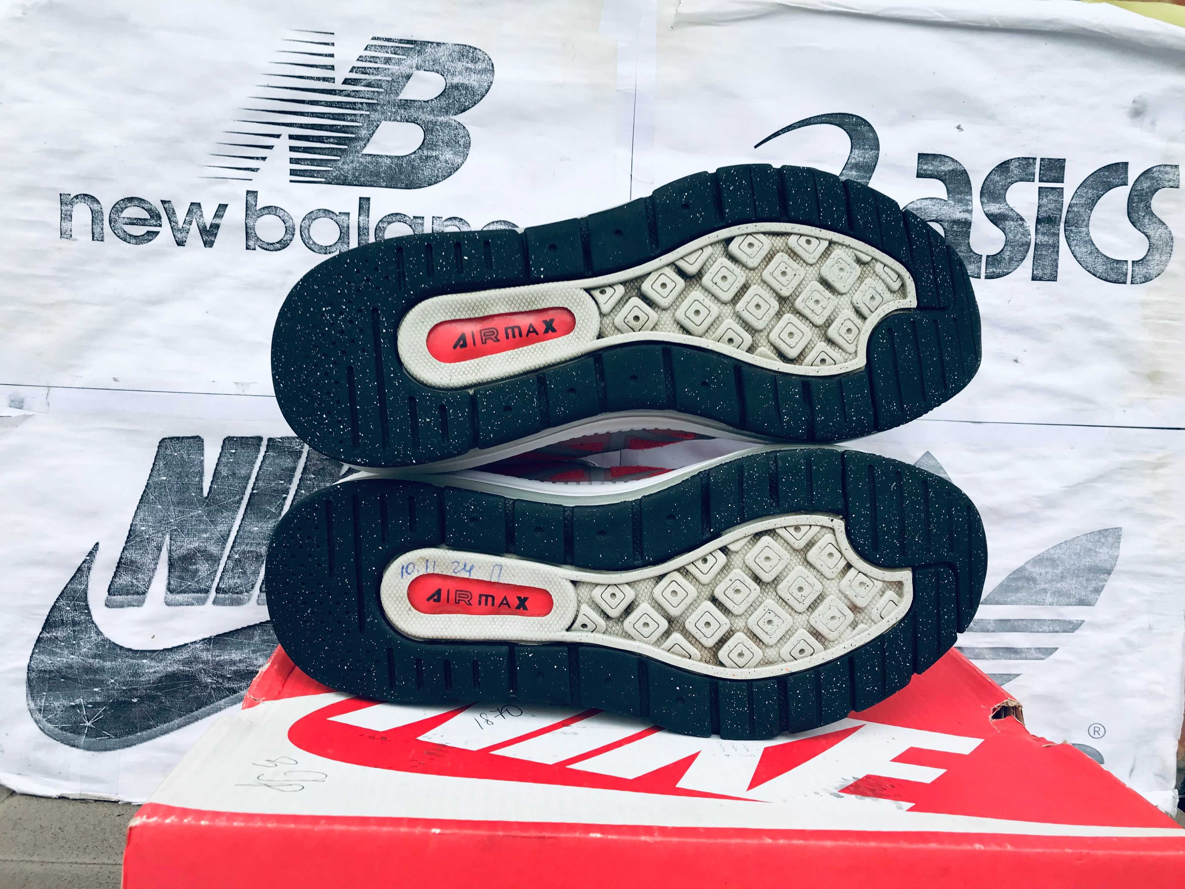 Кроссовки Nike Air Max Genome для тренировок беговые