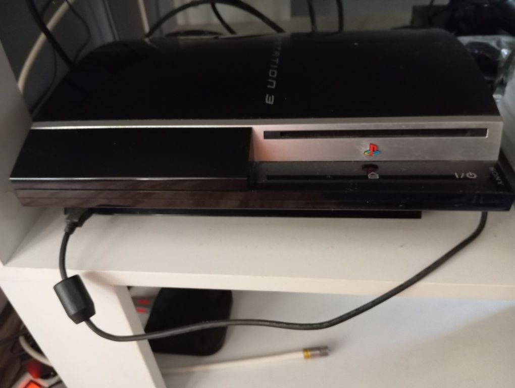 Konsola PlayStation 3 z dyskiem 500GB +2 Pady i 12 Gier. Stan Idealny