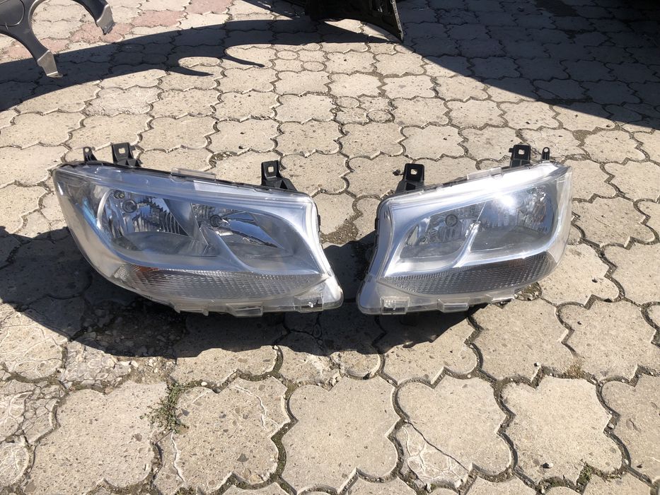 Фари Спрінтер w907 2019-2025 рік Mercedes Sprinter