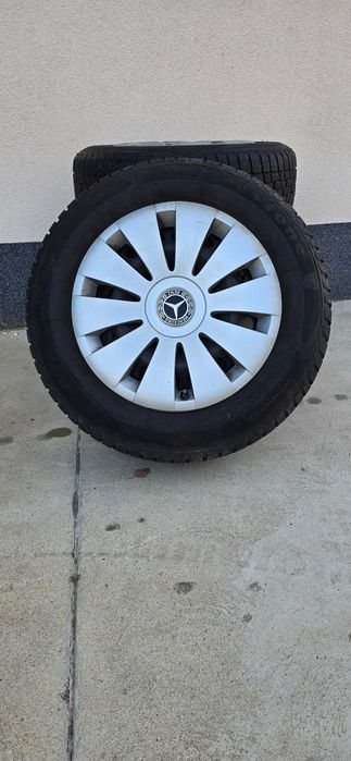 Koła do mercedesa felgi + opony zimowe + org kołpaki 195/65 r15