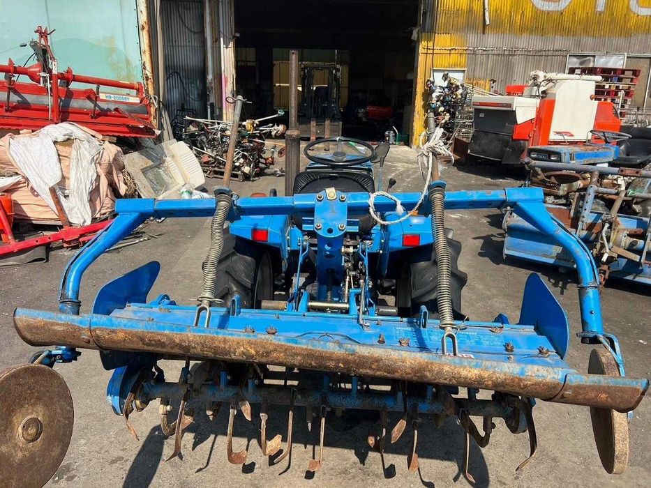 Traktor Mitsubishi MT1601D